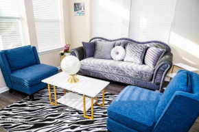 Luxury 3 Bedrooms with King bed Downtown Indy